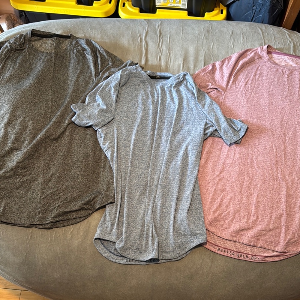 Set of 3 Lululemon shirts - like new.
